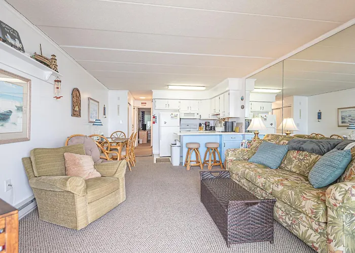 Bayside 1br With Sunset Views Pool & Parking Holiday home *
