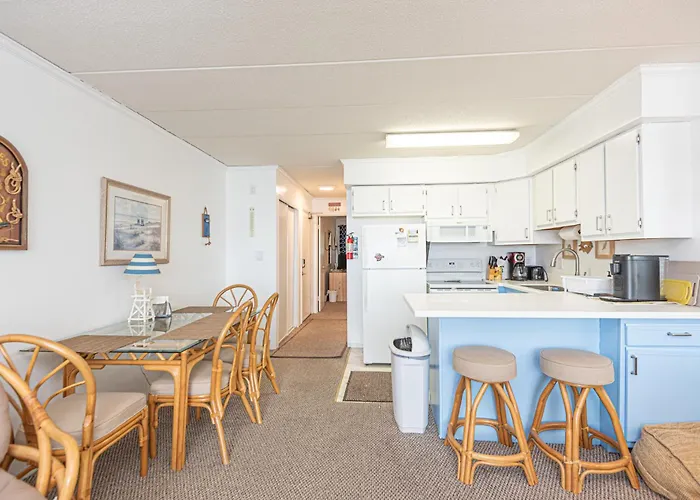 Bayside 1br With Sunset Views Pool & Parking