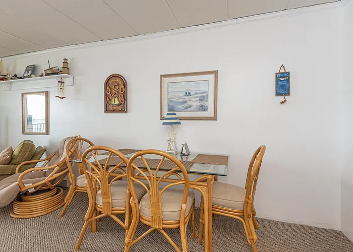 Holiday home Bayside 1br With Sunset Views Pool & Parking *