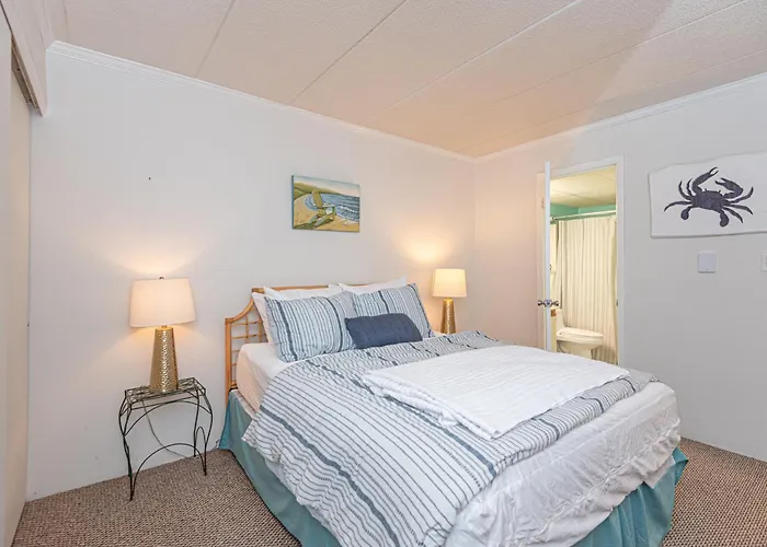 Holiday home Bayside 1br With Sunset Views Pool & Parking